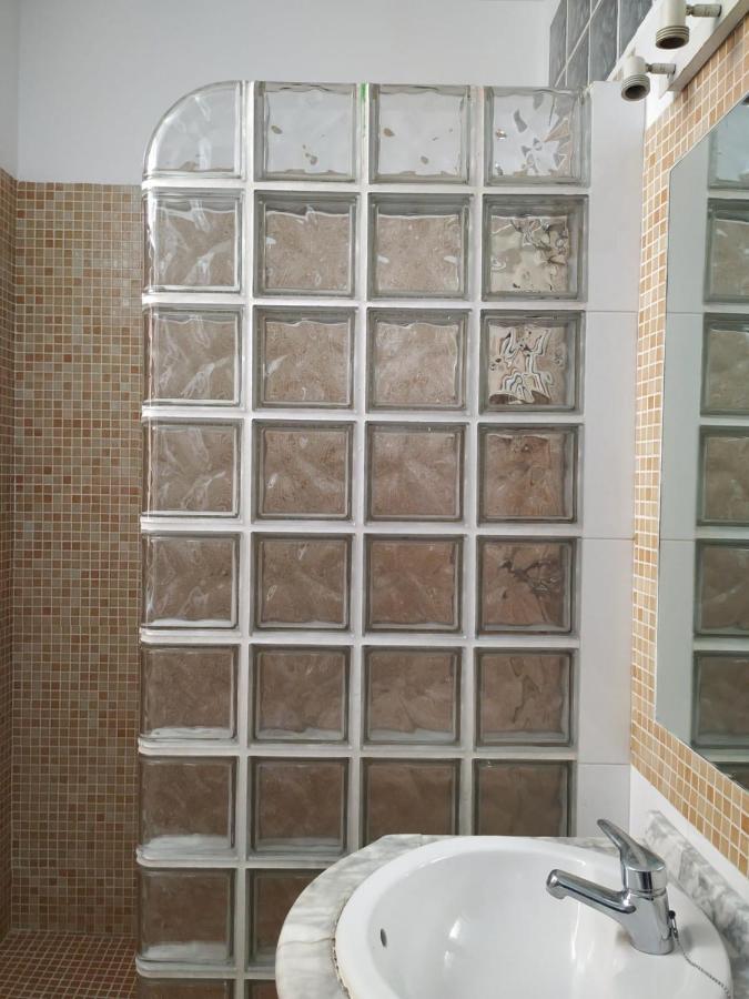 Bonito Apartamento Con Encanto En Casco Antiguo Ron 7 Valenciayole Lägenhet Exteriör bild